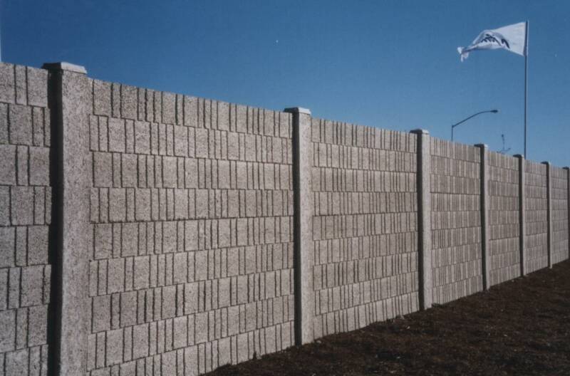 Interlock_Precast_Concrete_Wall_2.JPG